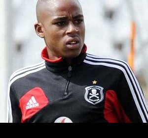 Nhlakanipho Ntuli on Ajax deal,  playing at Man  Utd and working with Pienaar