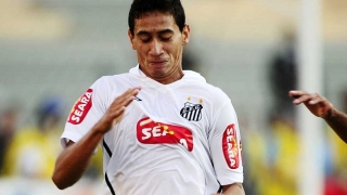 Tottenham encouraged in bid for unhappy Santos star Ganso