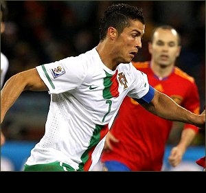 Spain's Fabregas wary of Portugal threat - They have Ronaldo and Nani