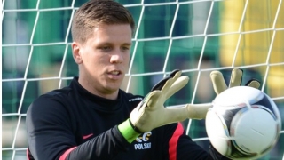 Wenger would follow medical advice if keeper Szczesny suffered head injury