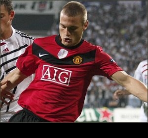 Vidic agents at loggerheads with Man Utd over contract
