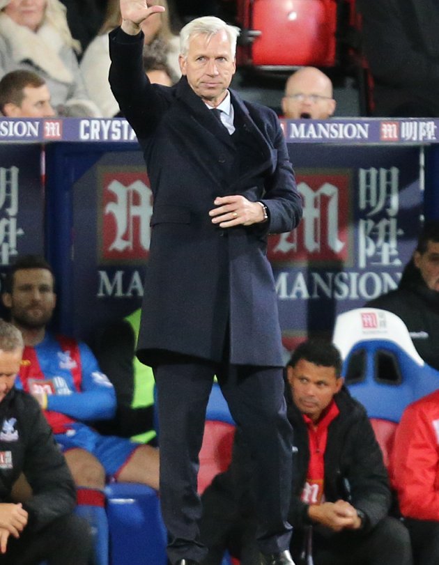 ​Pardew committed to Palace but has eyes on eventual England job