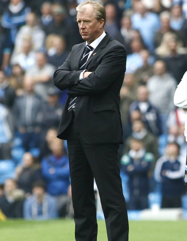 Newcastle boss McClaren praises midfield duo in Everton defeat