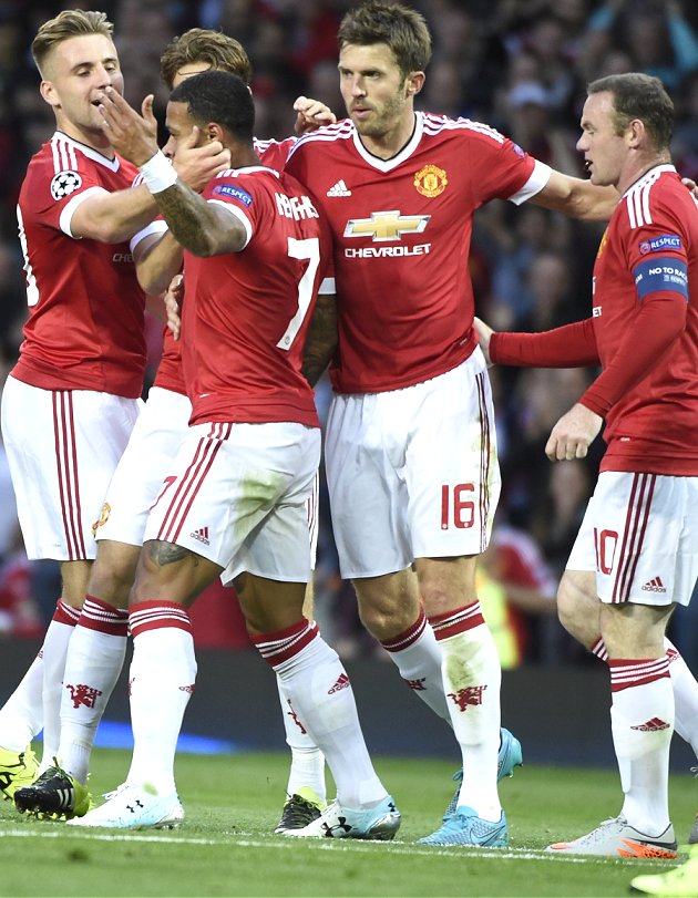 Man Utd player declares 'LVG tactics making me half the player I could be!'