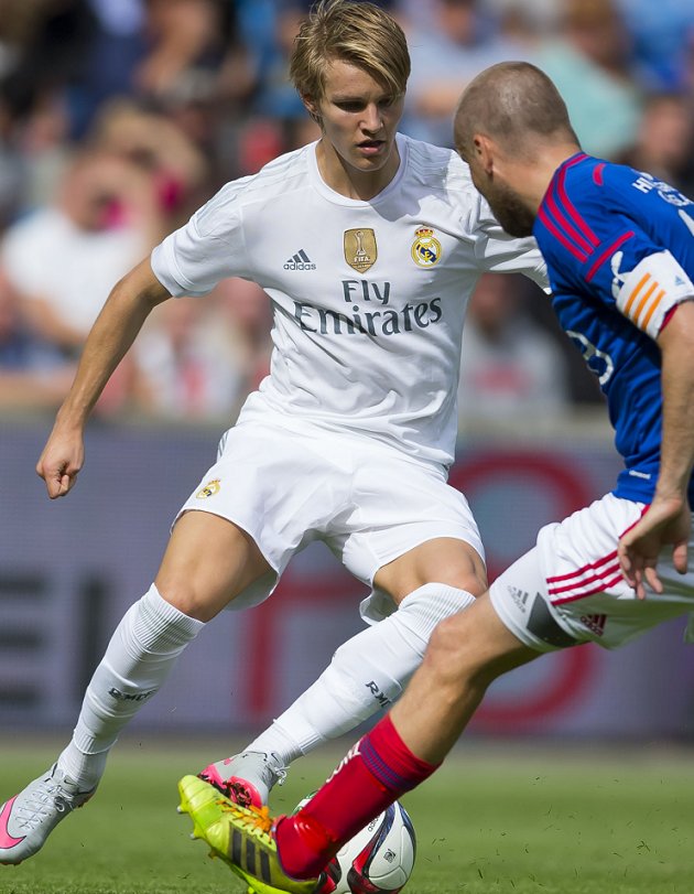 Real Madrid midfielder Odegaard rules out Heerenveen return