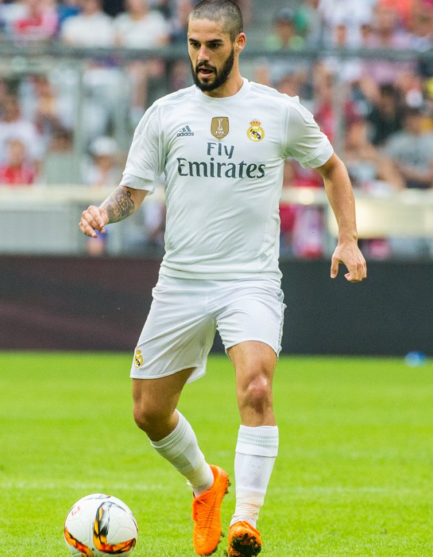 Real Madrid coach Zidane insists he hasn't frozen out Isco, James