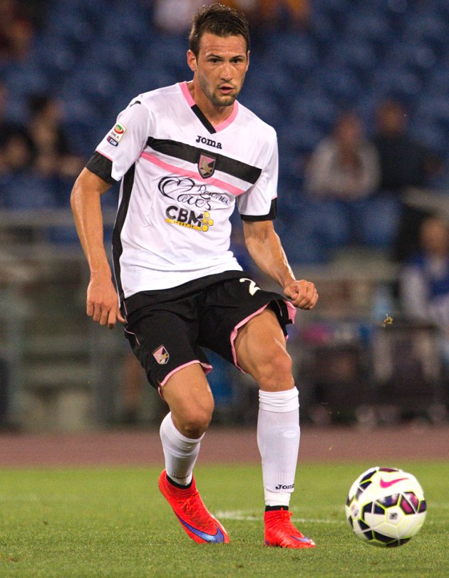 AC Milan favourites to land Palermo attacker Franco Vazquez