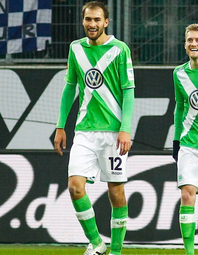 Wolfsburg invite offers for Newcastle, Southampton target Bas Dost