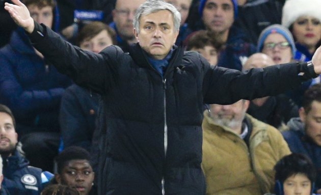 Huyền thoại Man United, Roy Keane: “Các cầu thủ Chelsea đã chán ngấy Mourinho’’