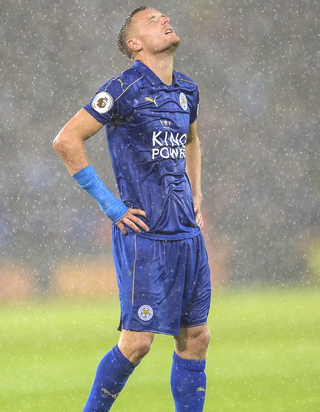 Leicester ready to deal in Vestergaard and Vardy