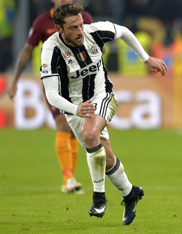 Juventus midfielder Marchisio urges fans not to panic
