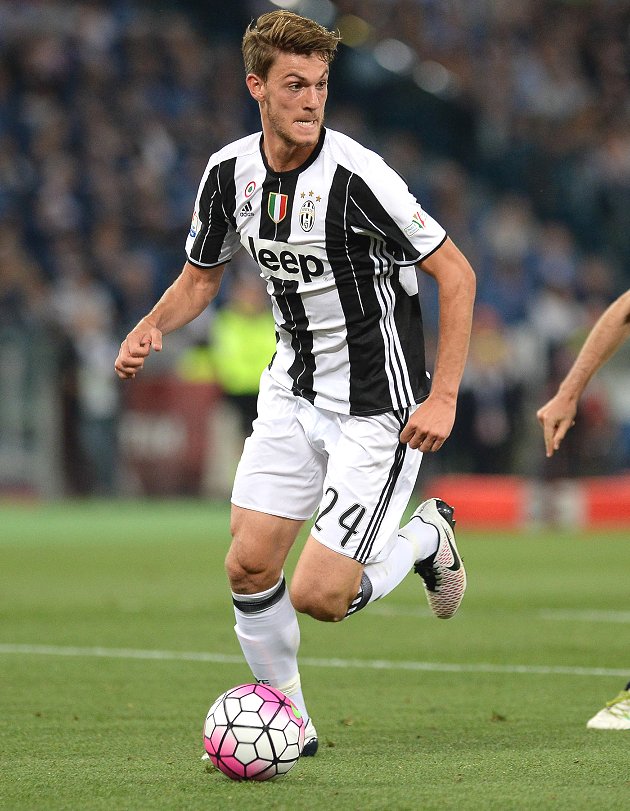 Chelsea make opening bid for Juventus defender Daniele Rugani