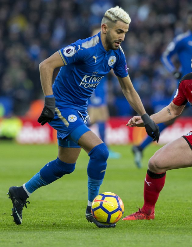 Leicester accept Man City offer for Mahrez