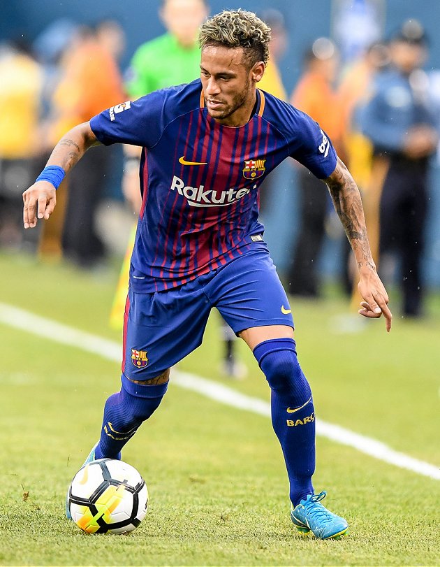 Barcelona chief Deco confirms exploring Neymar return