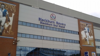 ​Coyle eager to sign ex-man Utd defender Brown at Blackburn