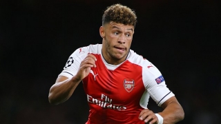 Christian Oxlade-Chamberlain leaves Portsmouth for Poole Town