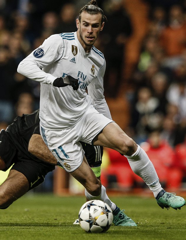 Bale tells Mourinho he must wait for Man Utd decision