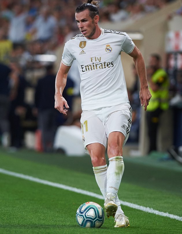 Berbatov baffled why Bale still with Real Madrid