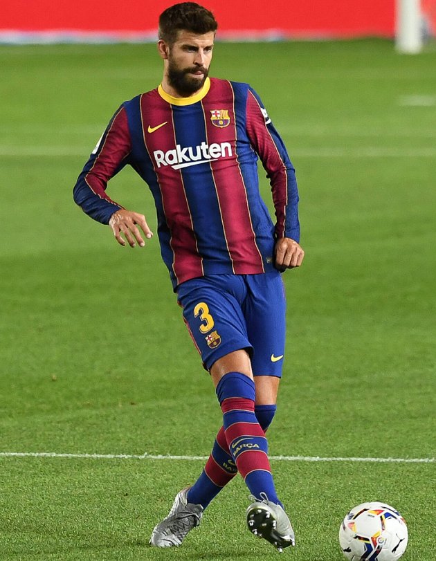 Barcelona defender Pique avoids punishment after running down refs