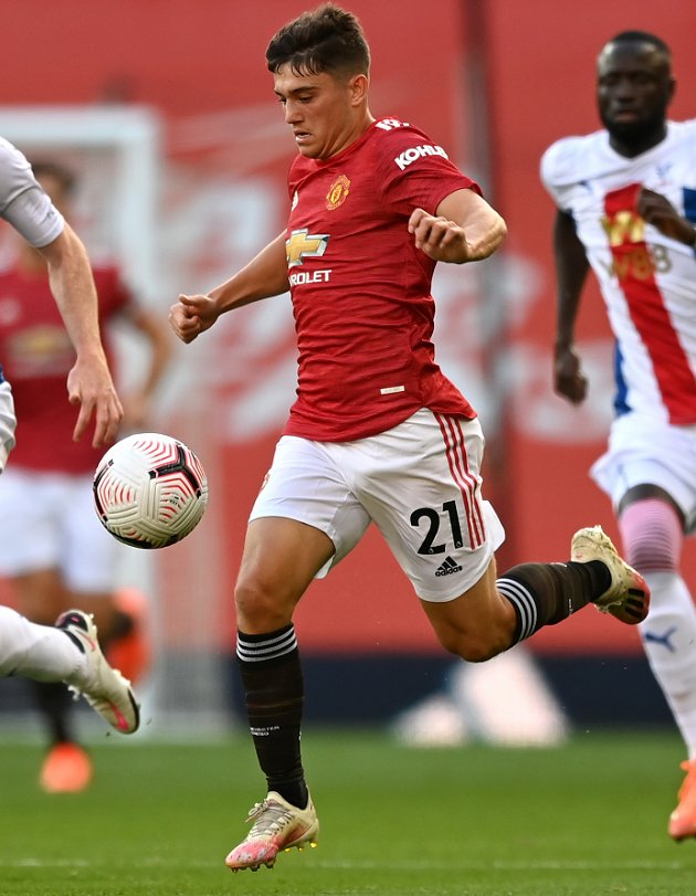 Giggs on Man Utd winger James: He knows criticism comes with territory