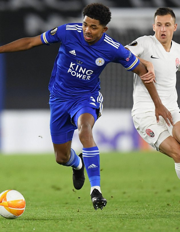 Man Utd make Leicester contact for Fofana