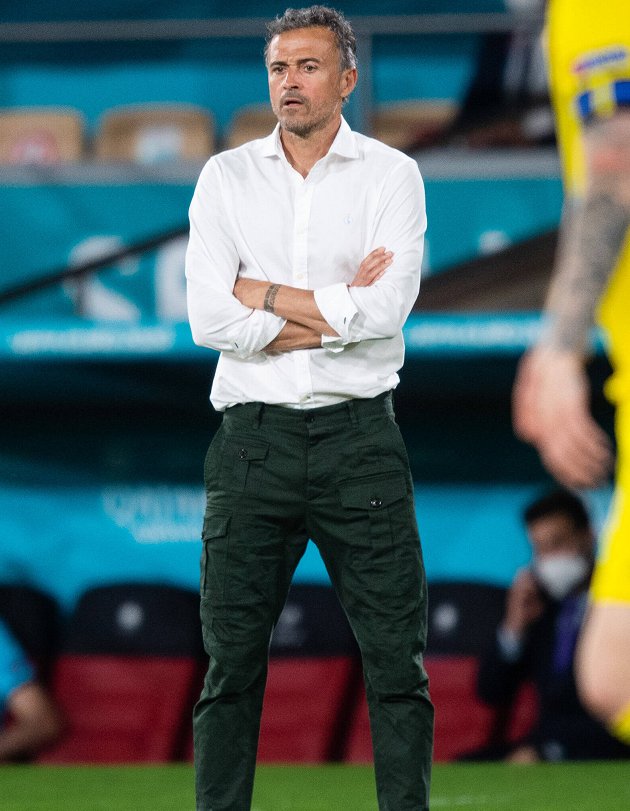 Ex-Spain coach Enrique approached by Brazil