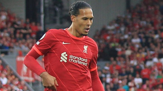 Watch: Virgil van Dijk's first ever training  session with Liverpool