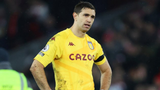 Aston Villa goalkeeper Martinez regrets World Cup golden glove moment