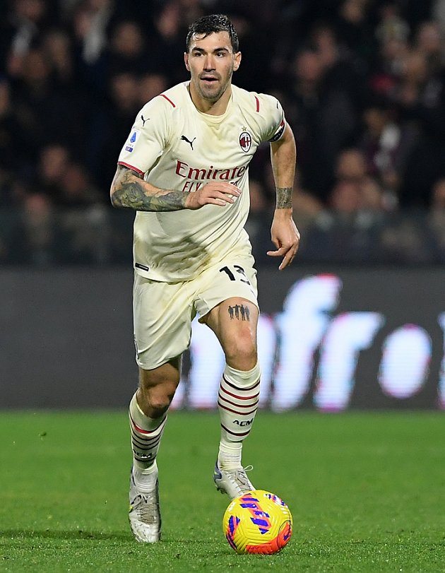 DONE DEAL: Lazio announce signing AC Milan defender Alessio Romagnoli