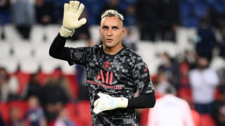 Forest switch PSG keepers as Keylor deal stalls