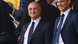 Tottenham chairman Levy assures Conte of summer market backing