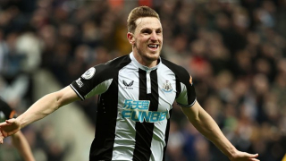 Chris Wood: Newcastle crowd best I've played in front of