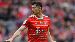 Bayern Munich chief Salihamizdic seeks truce with  Barcelona target  Lewandowski