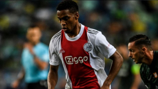 Ajax plan contract offer; confident Jurrien Timber will REJECT Man Utd