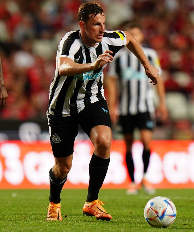 Newcastle striker Wood agrees to join Newcastle