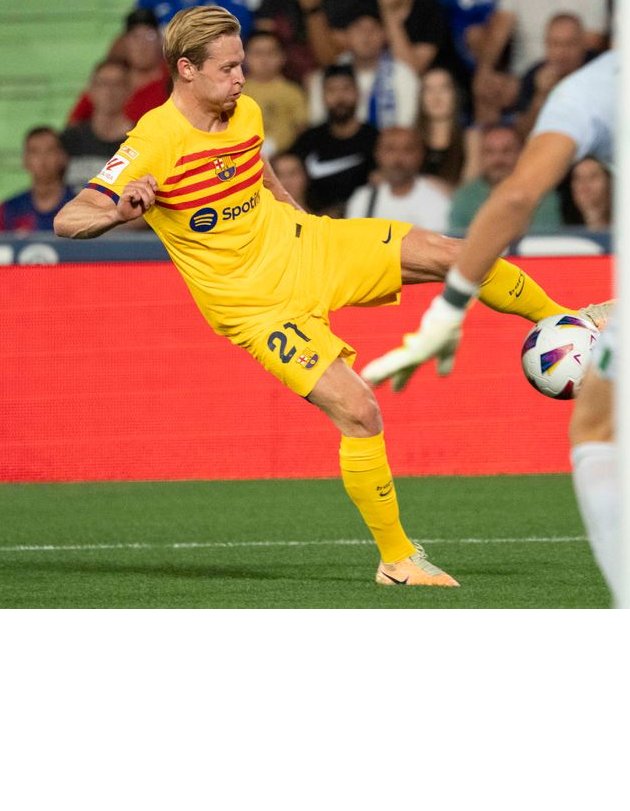 Barcelona midfielder De Jong: Super Cup final against Real Madrid will be beautiful