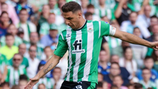 WATCH: Real Betis great Joaquin announces retirement