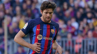 Man Utd table contract offer to Barcelona defender Alonso