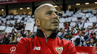 Forest approach ex-Sevilla coach Sampaoli