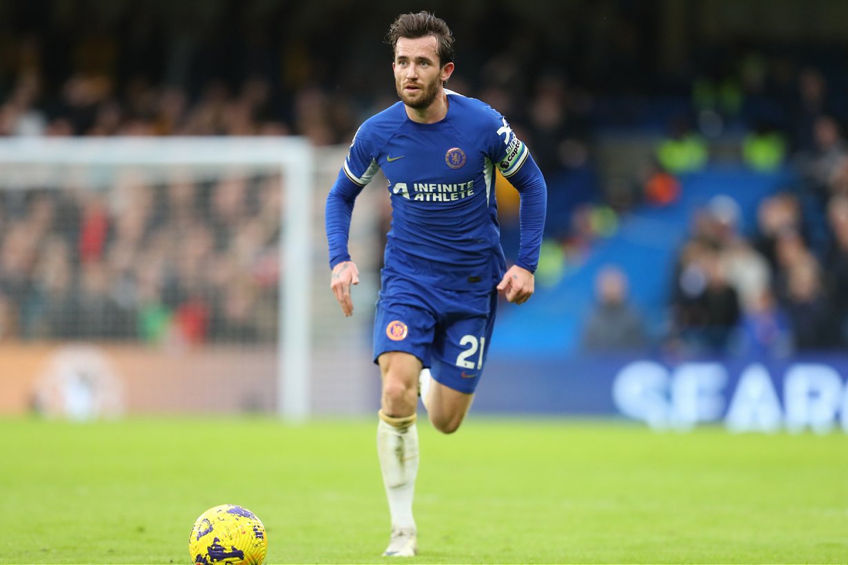 Liverpool youngster Bradley mocks Chelsea rival Chilwell online