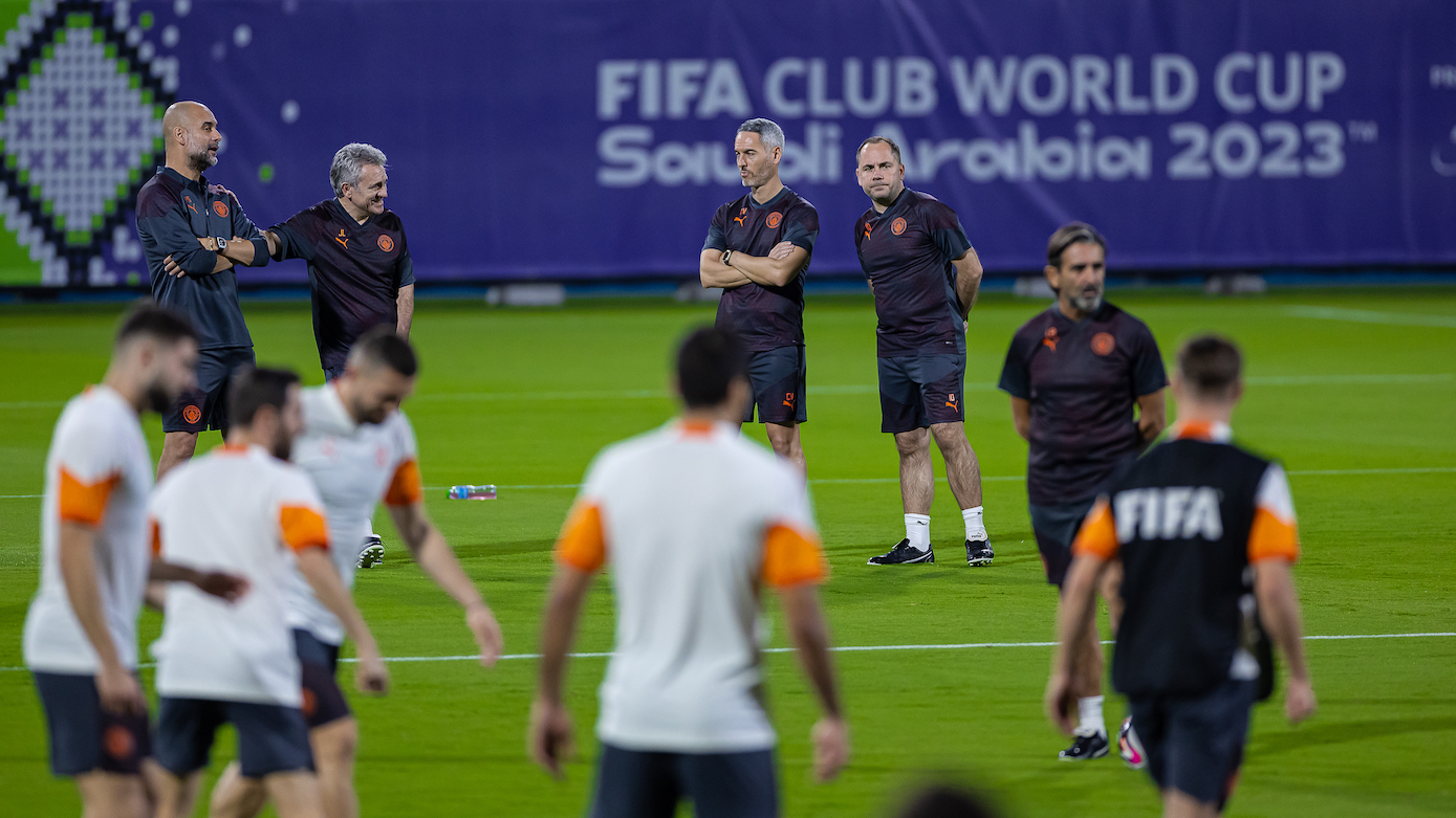 Man City manager <a href='/index.php/players/pep-guardiola'>Pep Guardiola</a> watches his side train in Jeddah.jpg