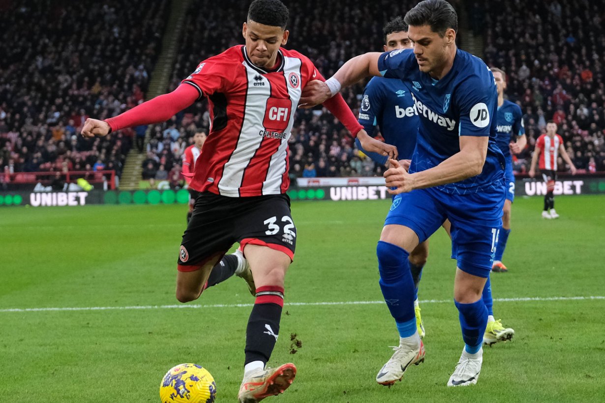 Sheffield Utd boss Wilder insists they can stay up