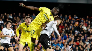 Bailly urges Villarreal fans to stick with the players